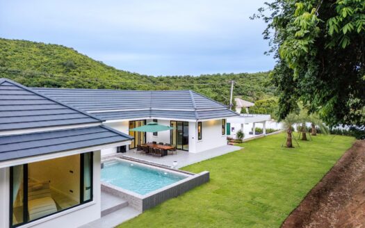 Villa for Sale in Hua Hin (VLFS0203)