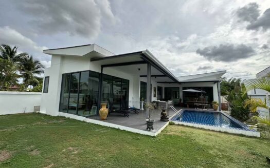 Villa for Sale in Hua Hin (VLFS0204)