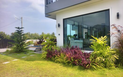 Villa for Sale in Hua Hin (VLFS0559)