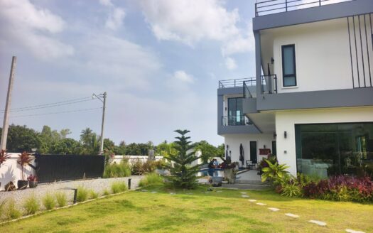 Villa for Sale in Hua Hin (VLFS0559)