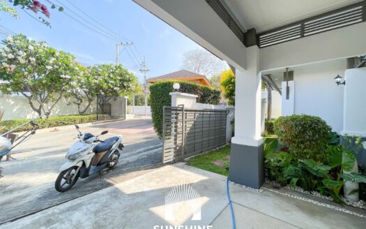 Villa for Sale in Hua Hin (VLFS0654)